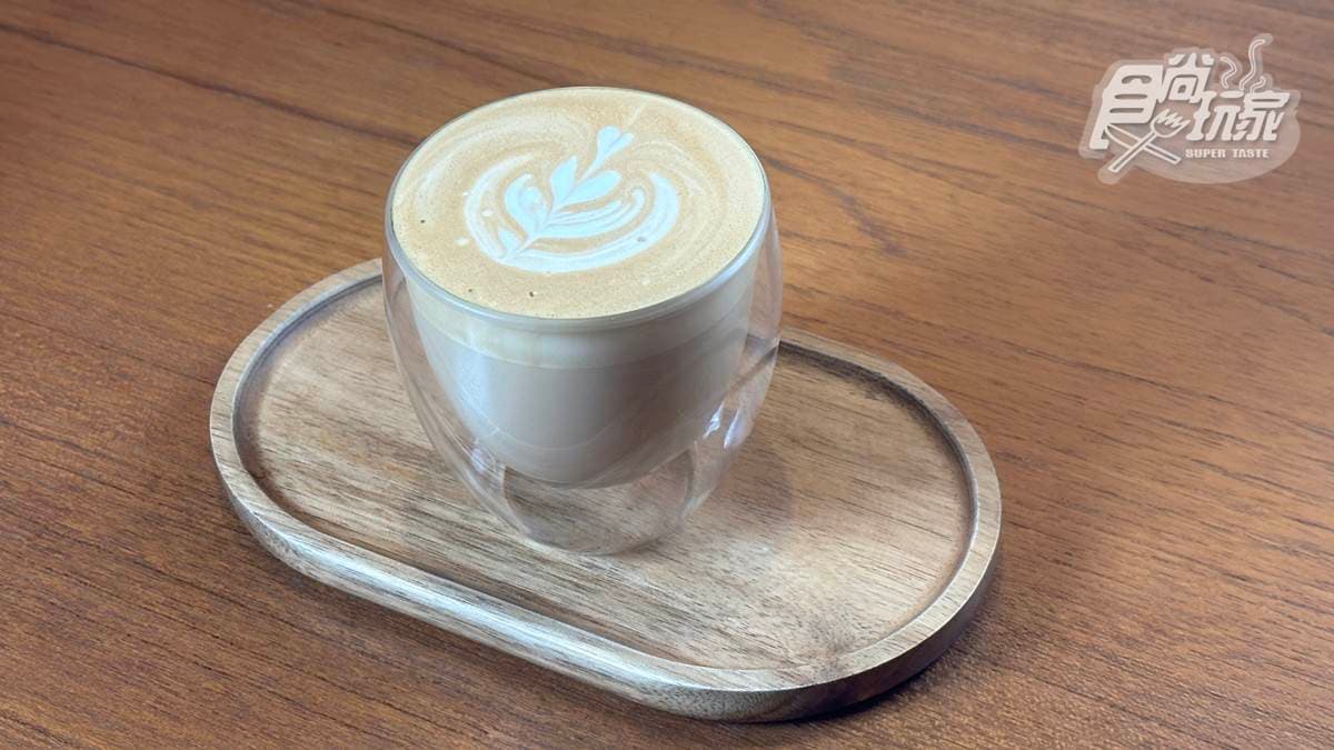 店裡主要販售緬甸精品咖啡以及特色餐點。
