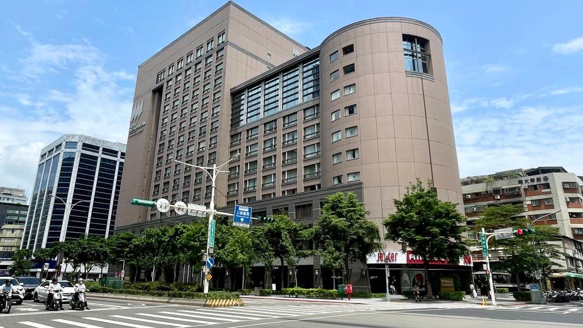 「JR東日本大飯店台北」就在台北捷運南京復興站附近。（圖片來源：貓大爺部落格）