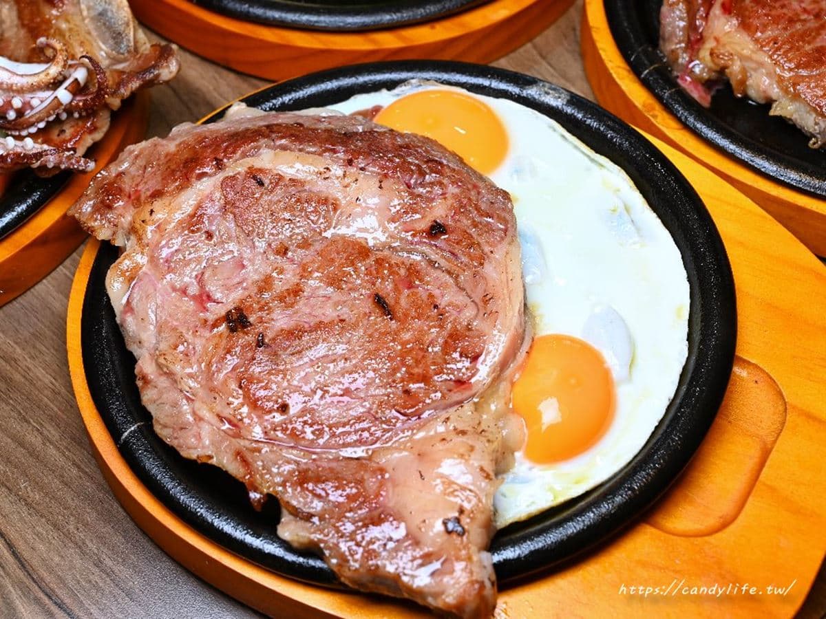 250元起吃爆牛排＋自助吧！咖哩飯、麵包、冰品無限吃，壽星５折優惠