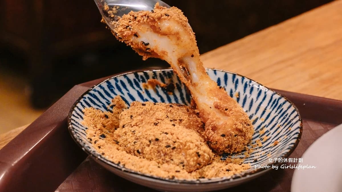 「招牌黑糖燒麻糬」相當扎實，吃１顆就超飽！（圖片來源：女子的休假計劃）