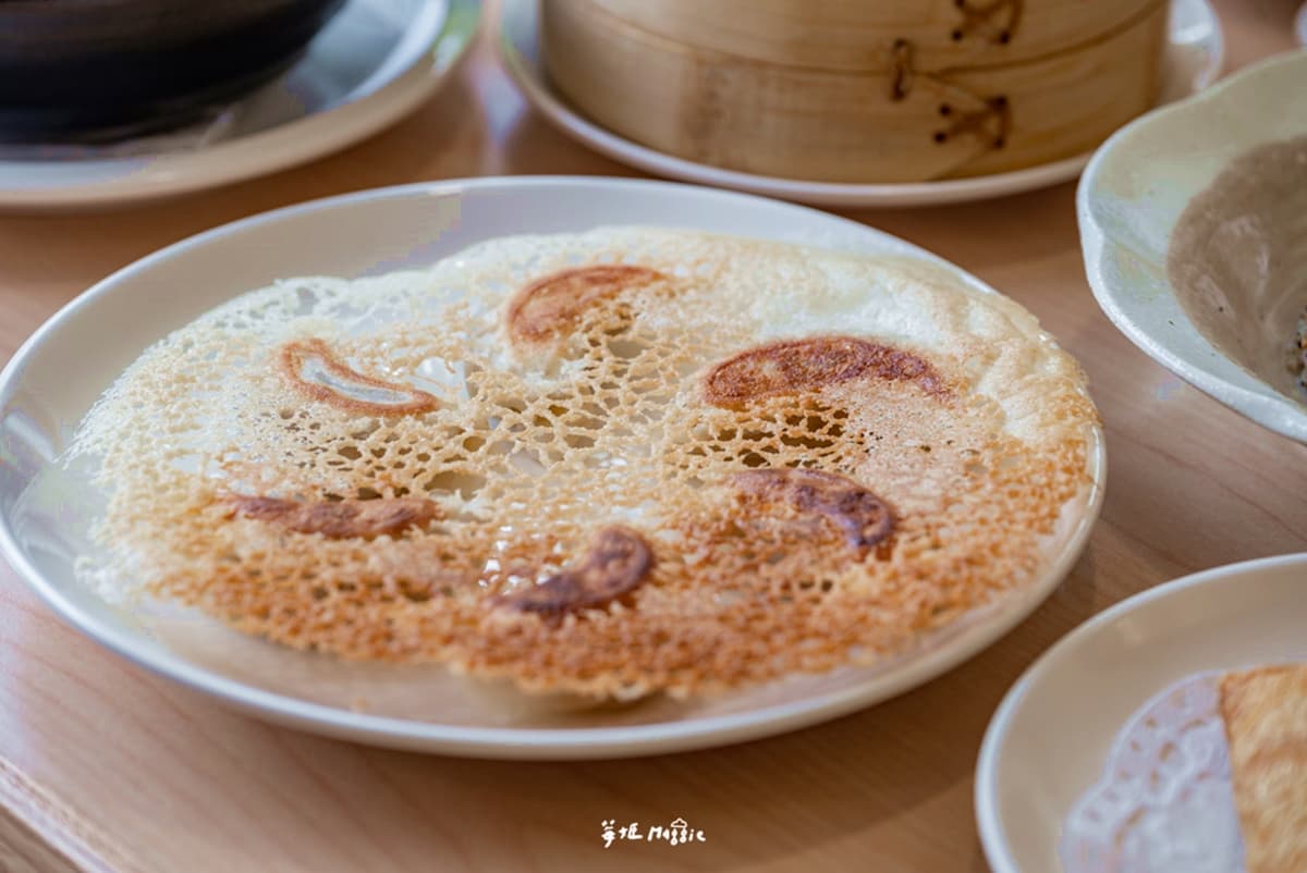 素食界的鼎泰豐！台中「最難訂蔬食餐廳」來台北，爆汁湯包、香Q炒飯都必點