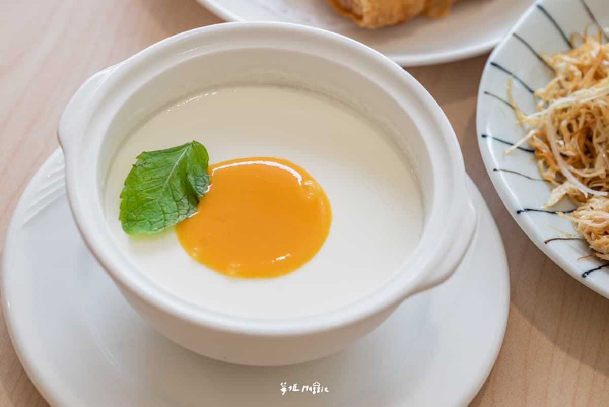 素食界的鼎泰豐！台中「最難訂蔬食餐廳」來台北，爆汁湯包、香Q炒飯都必點