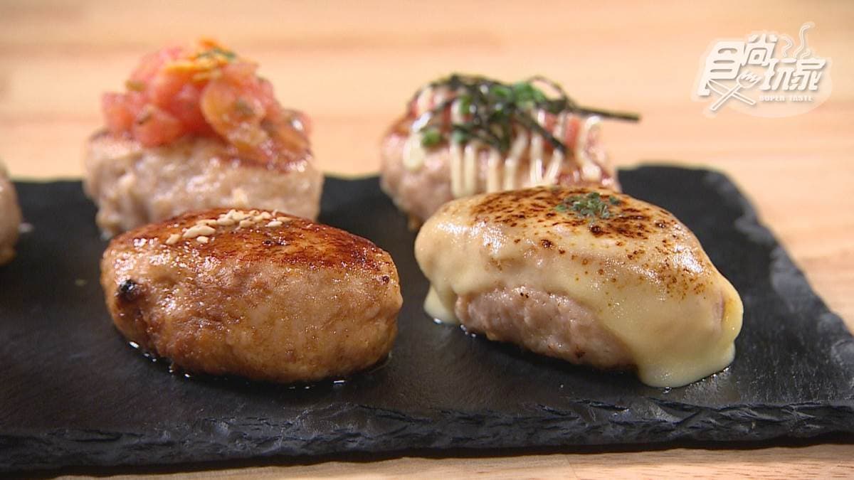 「雞肉排」外皮煎到恰恰，裡頭肉質很軟綿。