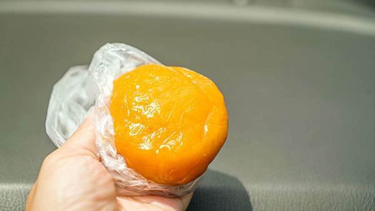 番薯包外皮是軟軟的番薯皮，放冷了之後會更Q。（圖片來源：多肉動物-以食物為座標的女人）