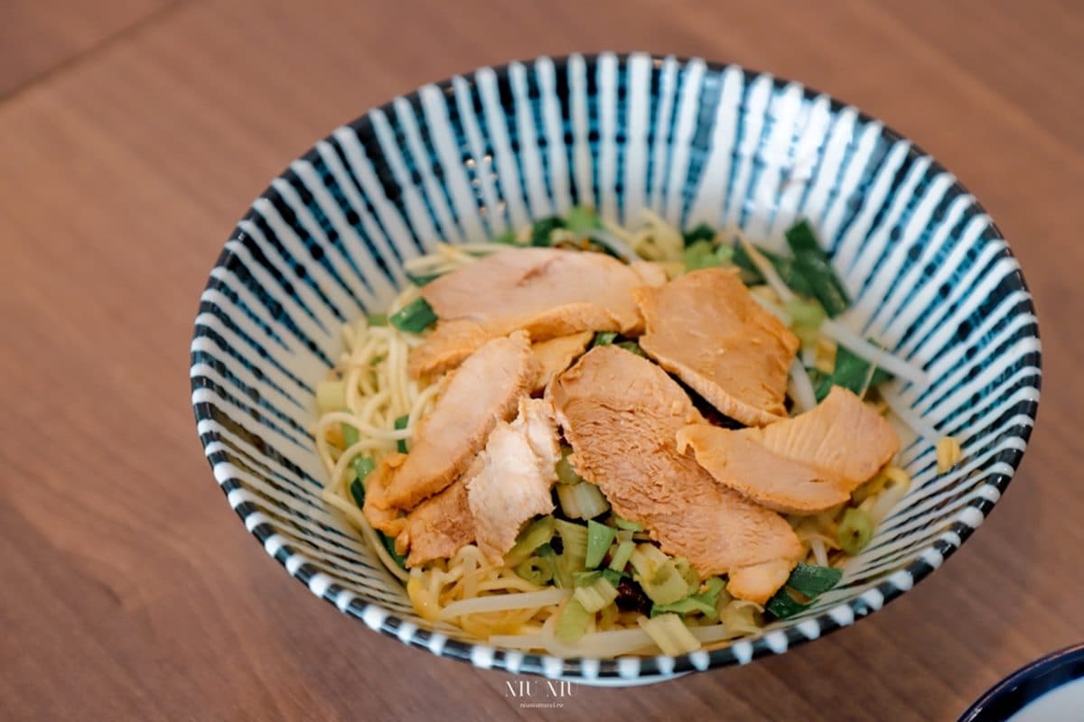 網路千則好評!衝花蓮最美麵店嗑獨門「玉里麵」,搭「魚鬆皮蛋豆腐」超唰嘴 網路千則好評!衝花蓮最美麵店嗑獨門「玉里麵」,搭「魚鬆皮蛋豆腐」超唰嘴