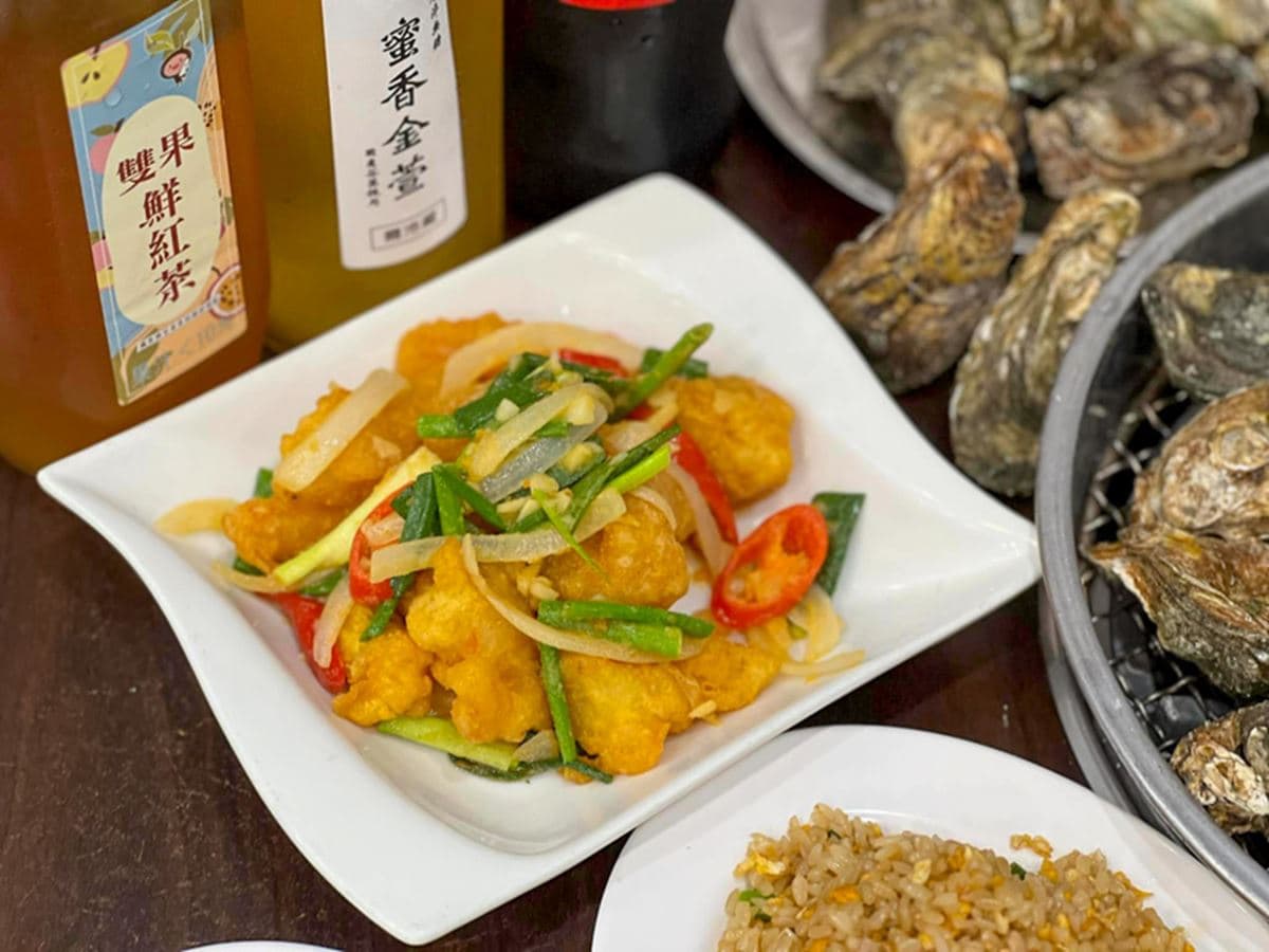 200元烤蚵無限嗑到爽!大顆肥美直逼50元銅板,再吃80元炒飯麵、平價熱炒 200元烤蚵無限嗑到爽!大顆肥美直逼50元銅板,再吃80元炒飯麵、平價熱炒