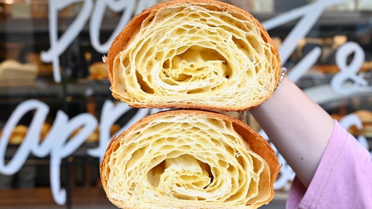 可頌外皮香酥脆口，裡頭口感扎實，帶有迷人奶香味。（圖片來源：糖糖‘s 享食生活）