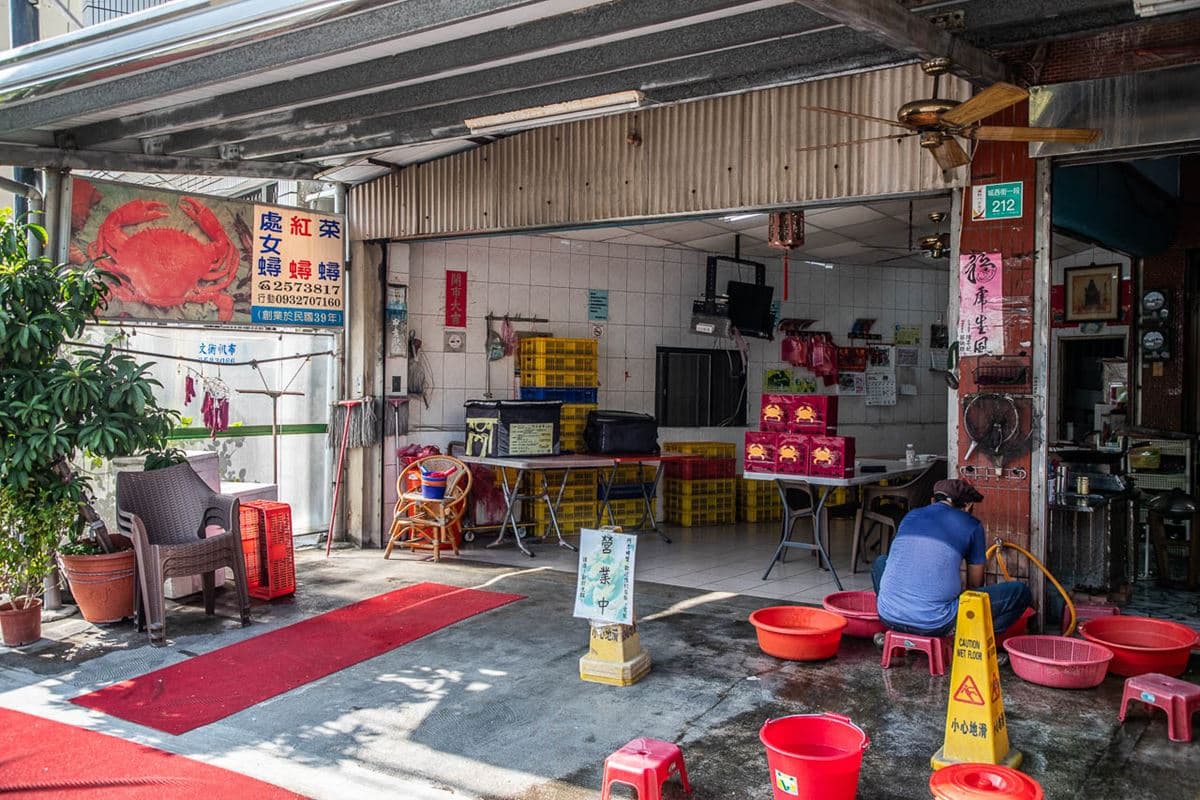 炸量蟹黃嗑到痛風！台南５星零負評「神級伴手禮」，只限外帶老饕都預訂瘋搶