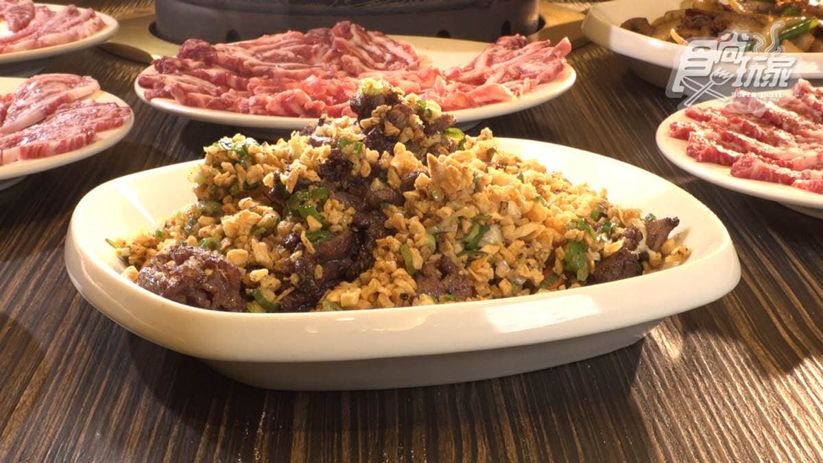 「蒜酥牛」香氣十足。