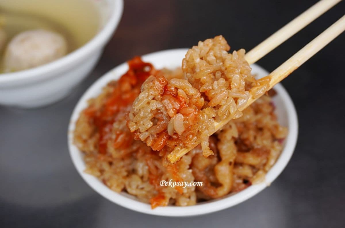 １天狂賣200斤！三重「老字號油飯」飄香逾60年，檜木桶蒸飯粒粒分明香又Ｑ