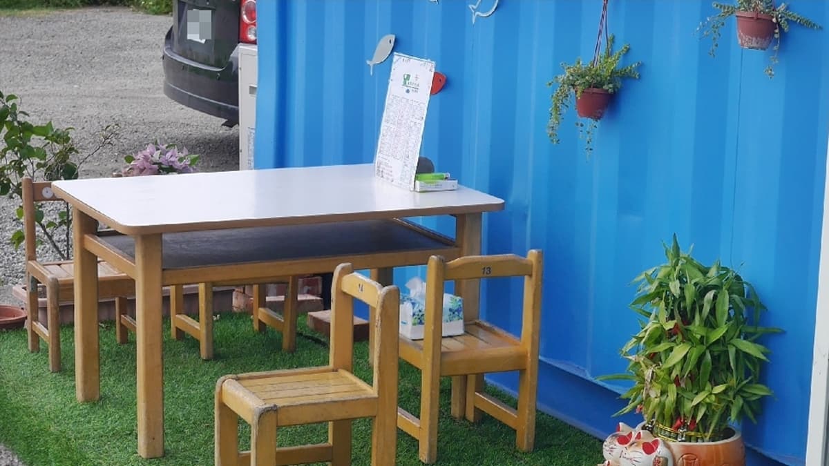 室內和室外都設有座位，不過座位數不多。（圖片來源：瑋瑋＊美食萬歲）