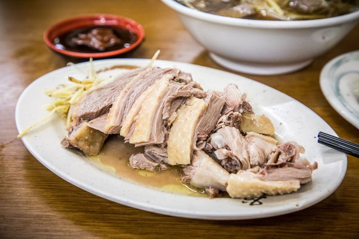 飄香75年老字號!銅板價「當歸鴨麵線」在地人早餐激推,百元鴨肉CP值超高 飄香75年老字號!銅板價「當歸鴨麵線」在地人早餐激推,百元鴨肉CP值超高