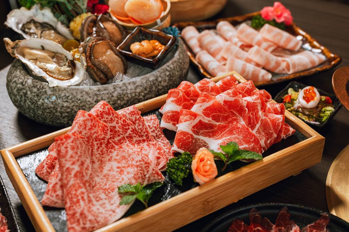 煮火鍋出現「一層白沫」要撈掉？還是可以吃？專家解答「浮沫」背後真相