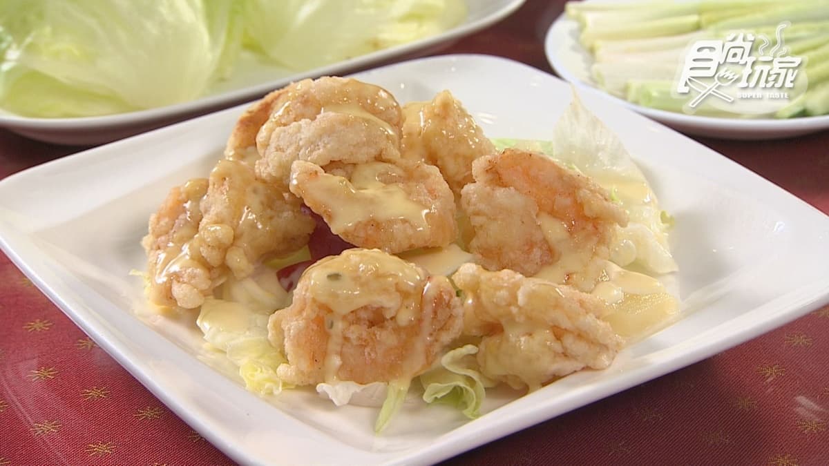 「鳳梨明蝦球」蝦肉厚實Ｑ彈。