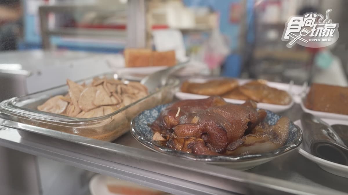 店家推出許多充滿家常味的餐點。