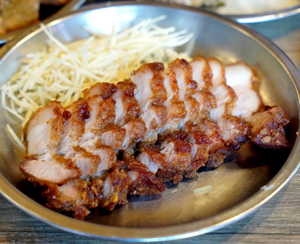 台北三大鹹粥之一！「30元大骨湯粥」南機場夜市必吃，紅燒肉、雞捲老饕最愛