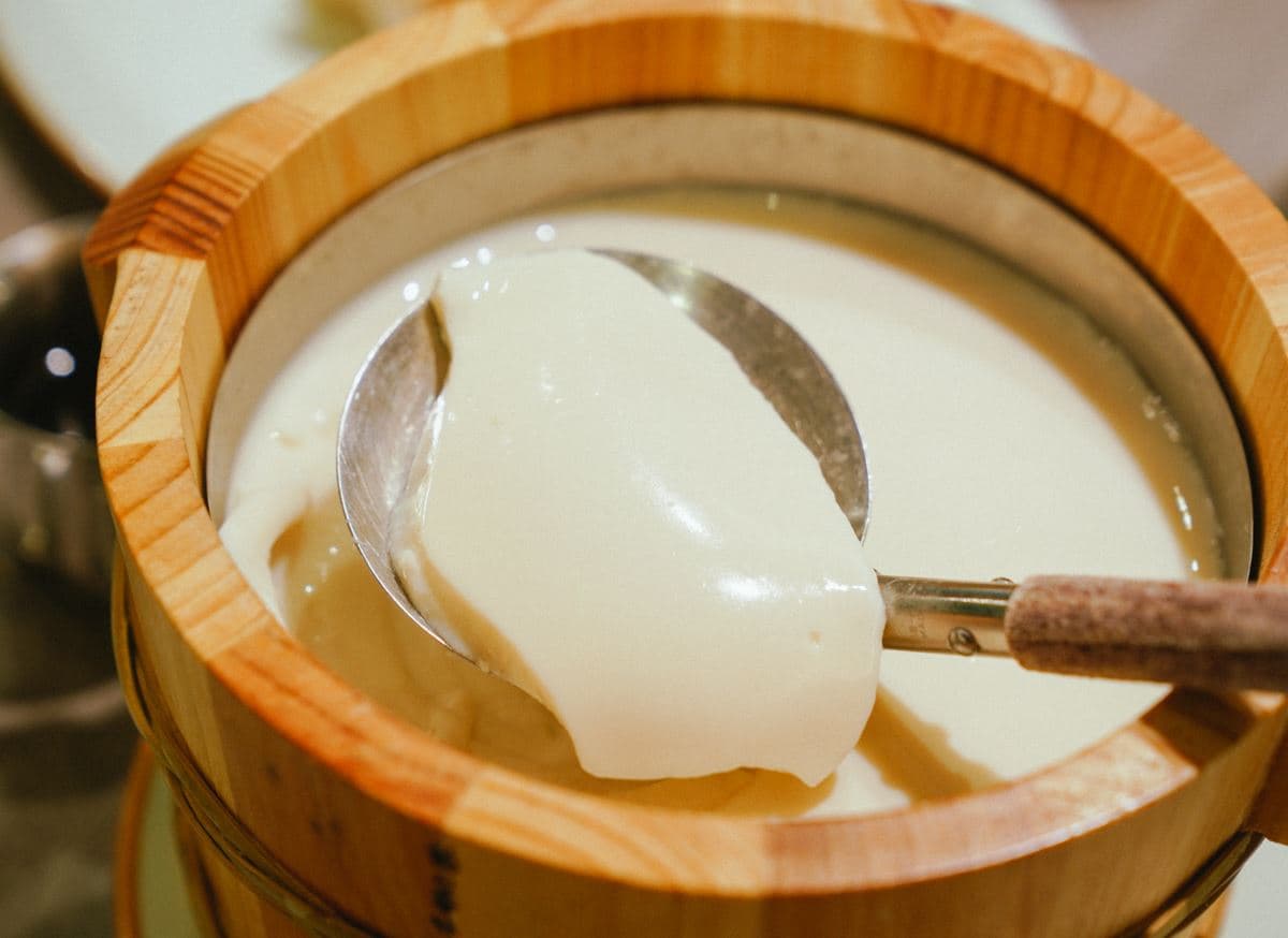 高雄超狂「烤鴨七吃」任你選!桌邊片鴨秀噴香誘人,加碼吃港點、港式蛋塔 高雄超狂「烤鴨七吃」任你選!桌邊片鴨秀噴香誘人,加碼吃港點、港式蛋塔