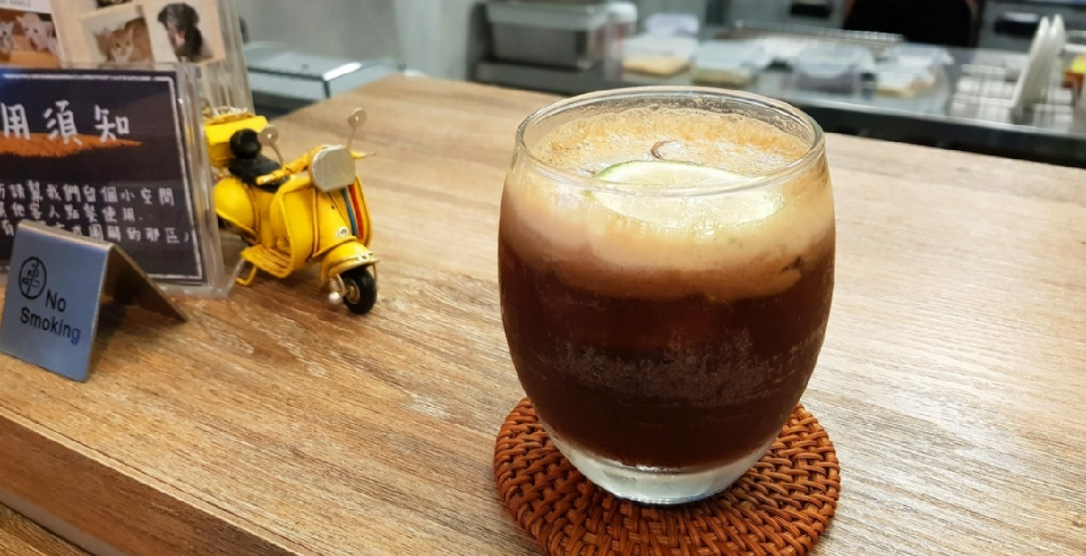 秒飛西西里！赤峰街超酷義大利「水管甜點」，連黑手黨都愛吃