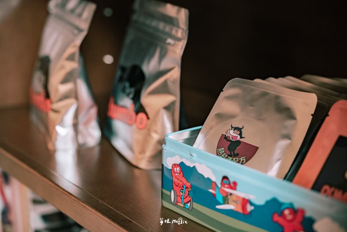 IG超夯赤峰街咖啡店！復古鐵花窗超好拍，必點人氣西西里+招牌肉桂捲