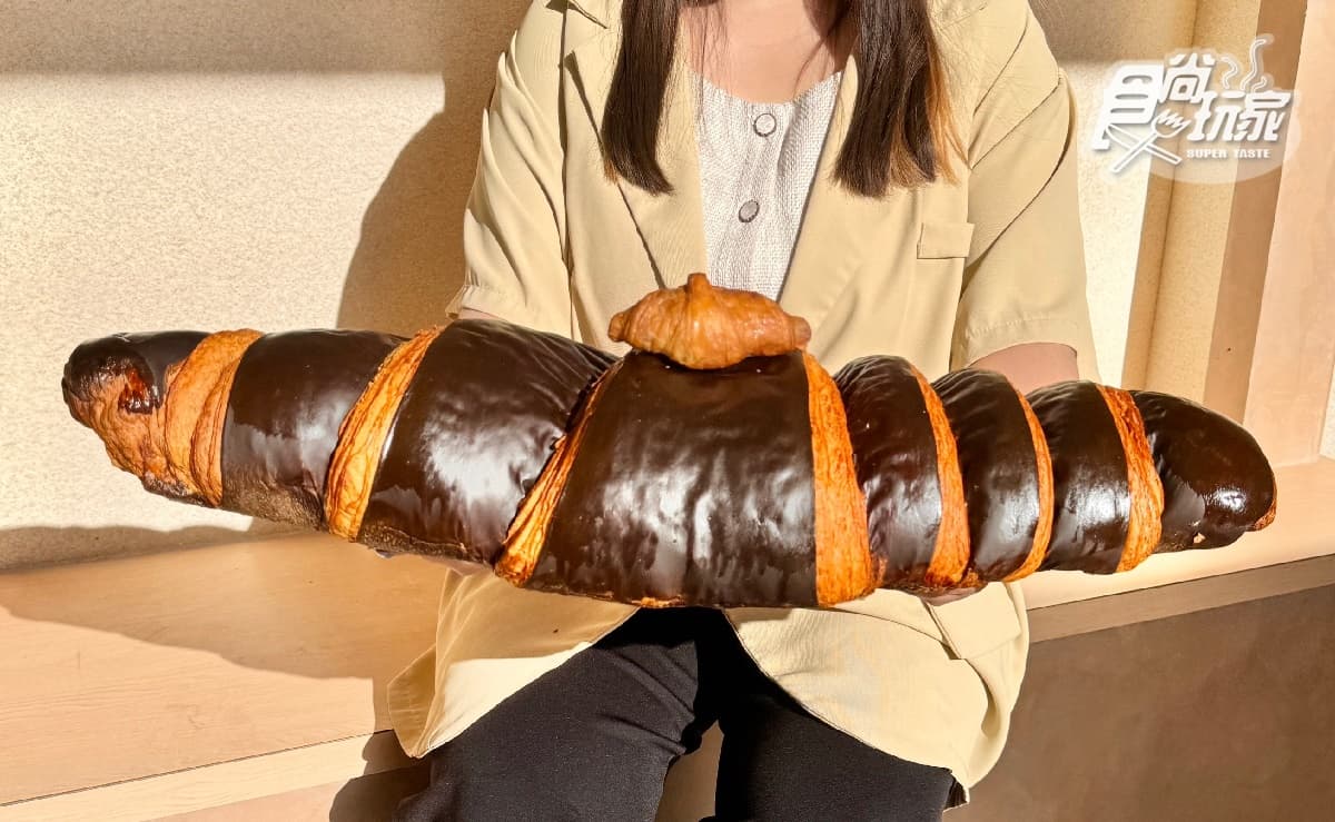 比臉大蛋撻開賣!小鳥吃吐司改裝「買一送一」,必買韓國可頌餅乾、巨型可頌 比臉大蛋撻開賣!小鳥吃吐司改裝「買一送一」,必買韓國可頌餅乾、巨型可頌