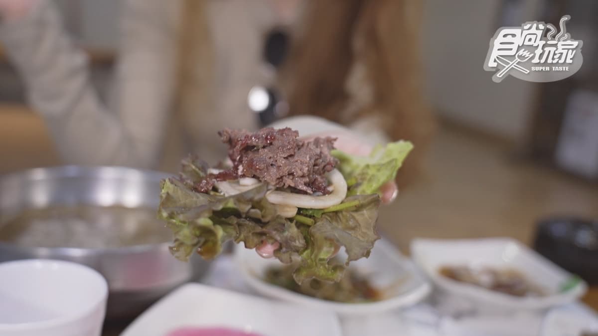 「彥陽烤肉」吃起來帶有一股自然的甜香，不會膩口。