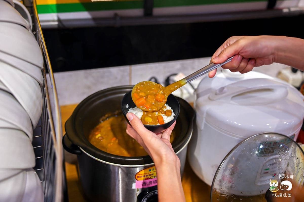 挑戰新北最便宜！299元起高CP值火鍋吃到飽，11種肉、10種海鮮無限續