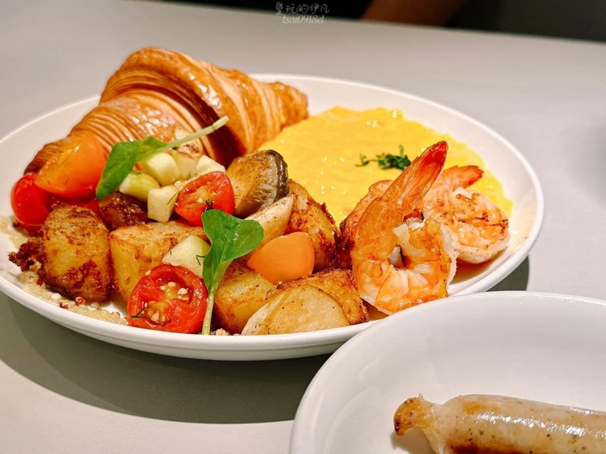 2026信義區美食:解鎖吃到飽天花板、台菜餐酒館,踩點23家必吃餐廳! 信義區早午餐推薦|Brun不然