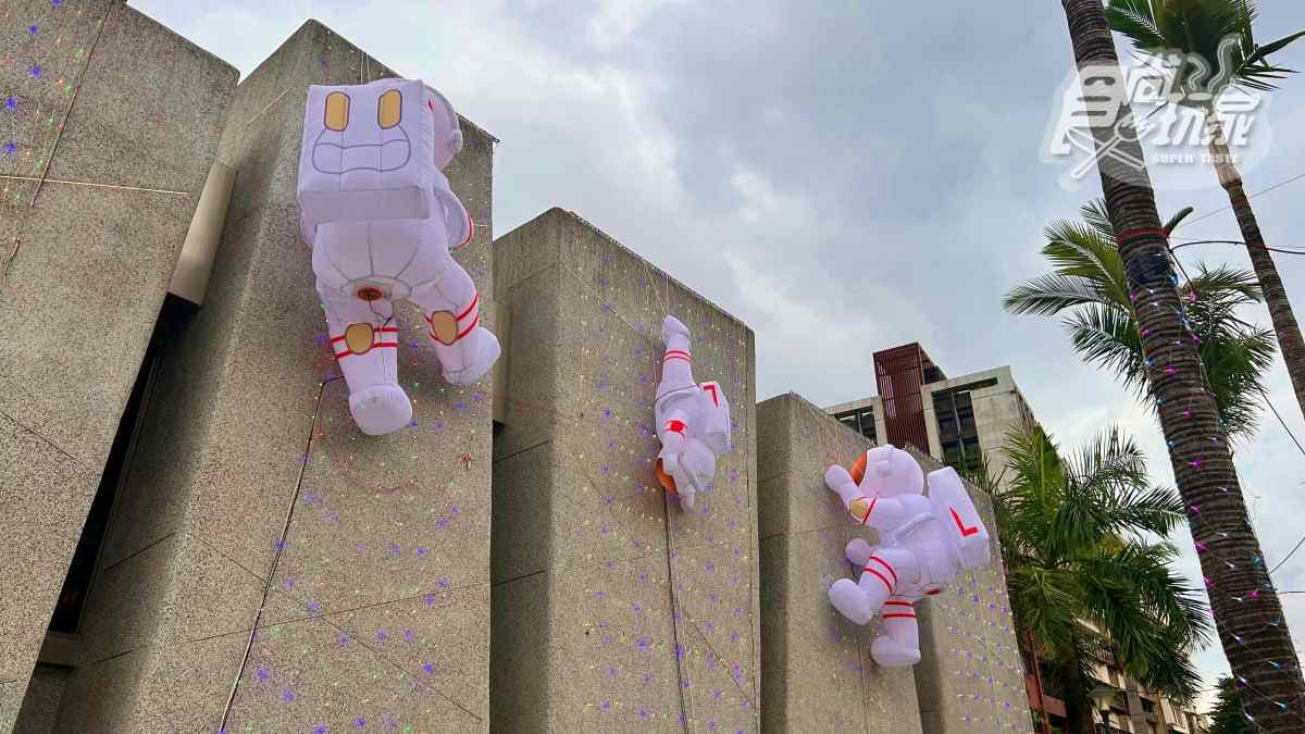 中山站化身「太空世界」!巨型月球、俏皮太空人免費拍,順逛必比登美食市集 中山站化身「太空世界」!巨型月球、俏皮太空人免費拍,順逛必比登美食市集