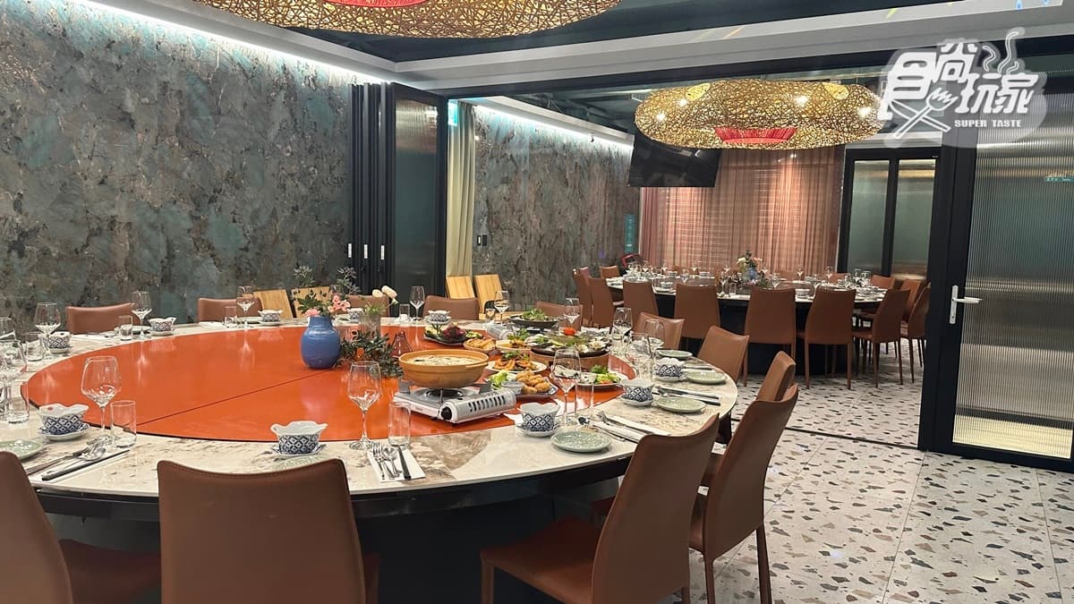在豪華包廂享用正宗泰式料理，實在是一大享受，很適合和親朋好友來這裡聚餐。