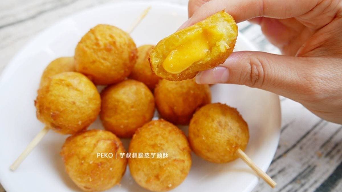 老闆娘還把地瓜球升級成起司版，一咬就爆漿！（圖片來源：PEKOのSimple Life）