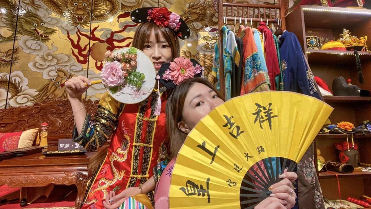 店內可借古裝拍照。