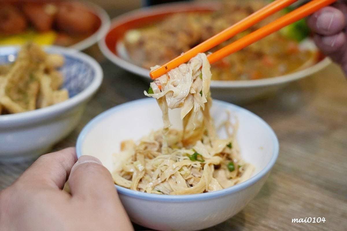 免費加飯、加醬吃到飽！板橋夯翻「佛系咖哩」CP值超高，焦糖布丁、炸物必點