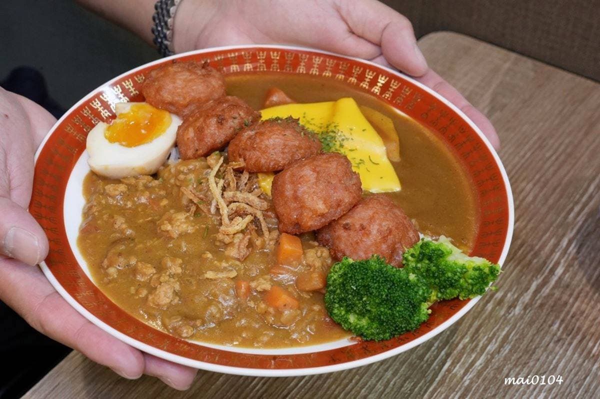 免費加飯、加醬吃到飽！板橋夯翻「佛系咖哩」CP值超高，焦糖布丁、炸物必點