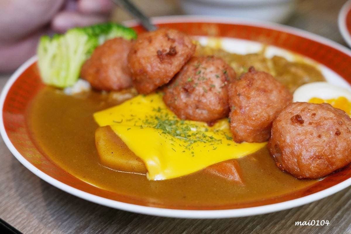 免費加飯、加醬吃到飽！板橋夯翻「佛系咖哩」CP值超高，焦糖布丁、炸物必點