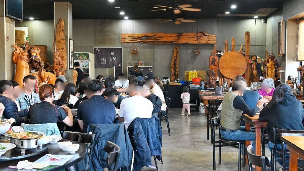 用餐空間非常寬敞，適合家庭或多人聚餐。（圖片來源：糖糖's 享食生活）