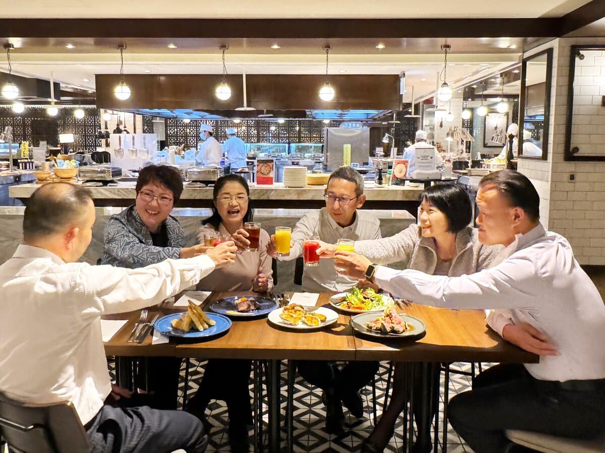 吃到飽買一送一、滿60歲享６折！五星級日系飯店聖誕Buffet，生蠔、火雞嗑一波