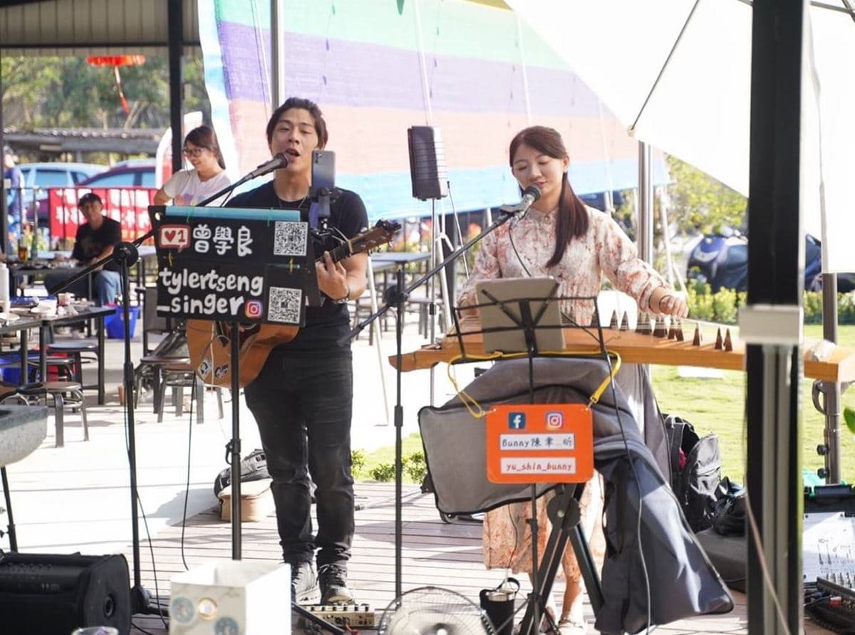 200元烤蚵吃到飽!免費看川劇變臉、駐唱歌手表演,吃百道熱炒、烤雞 200元烤蚵吃到飽!免費看川劇變臉、駐唱歌手表演,吃百道熱炒、烤雞