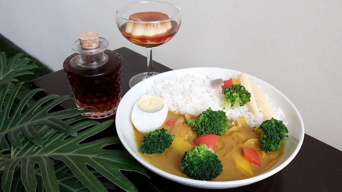 「南洋咖哩飯」有著檸檬葉、香茅、椰奶、薑等香料的氣味。（圖片來源：霸子。食樂拼圖）