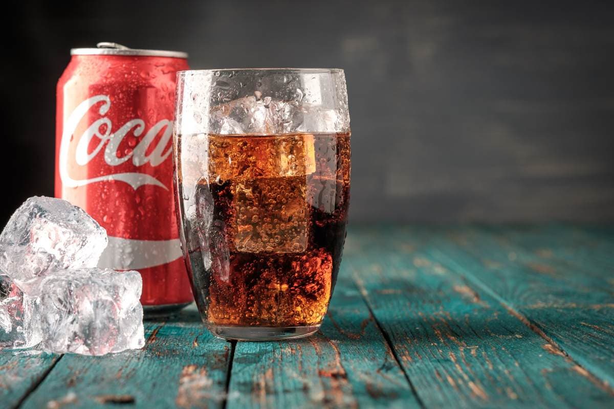 史上最神祕商業機密！百歲可口可樂配方僅「這２人」知道，而且還不申請專利