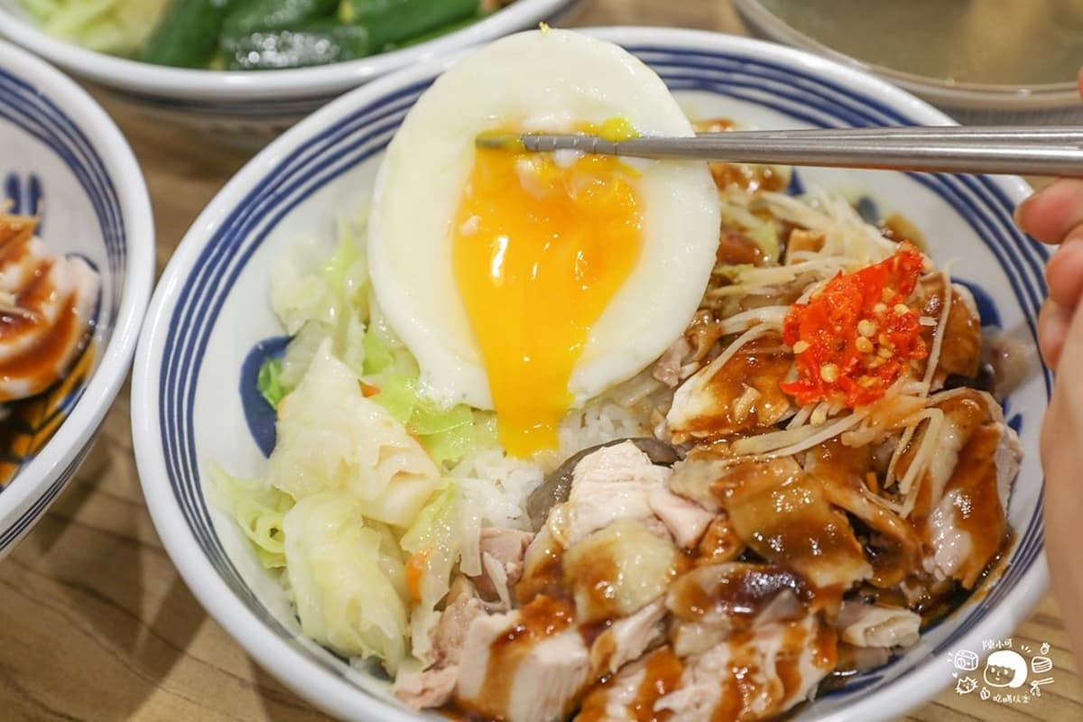 看煙火前必衝！信義區美食、景點半日遊６必訪：百年稜線古道、比臉大雞蛋糕