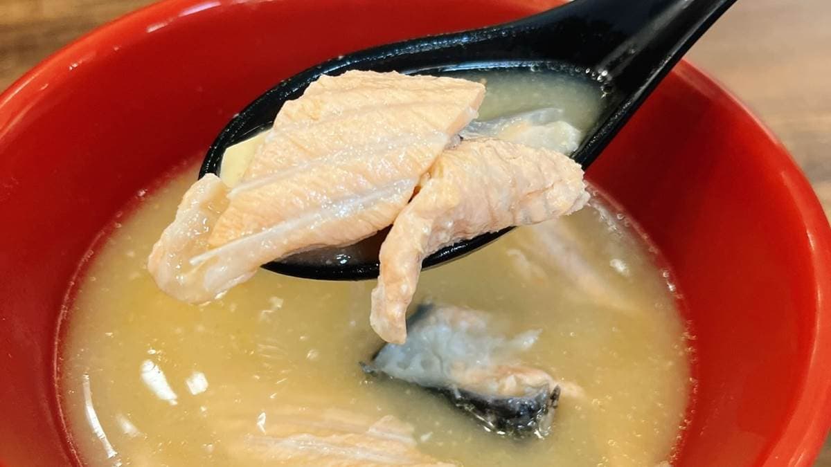 內用還可以享味噌魚湯免費喝到飽。（圖片來源：跟著企鵝一起吃）