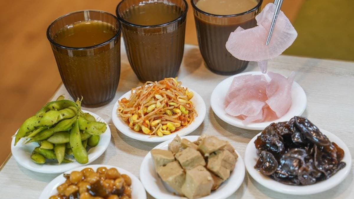 桌上都有盤子可以盛取喜歡的開胃小菜，共有６種可夾。（圖片來源：跟著尼力吃喝玩樂）