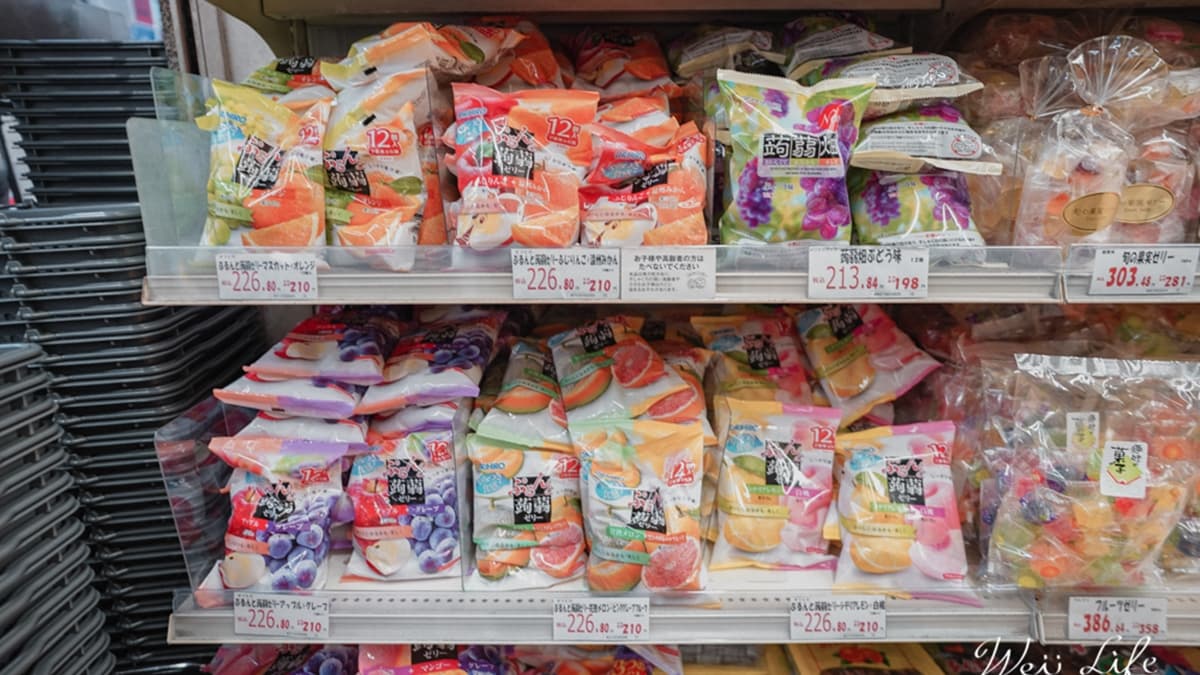 日本的軟糖有非常多種口味，是囤貨大推的好選擇！（圖片來源：Wei笑生活）