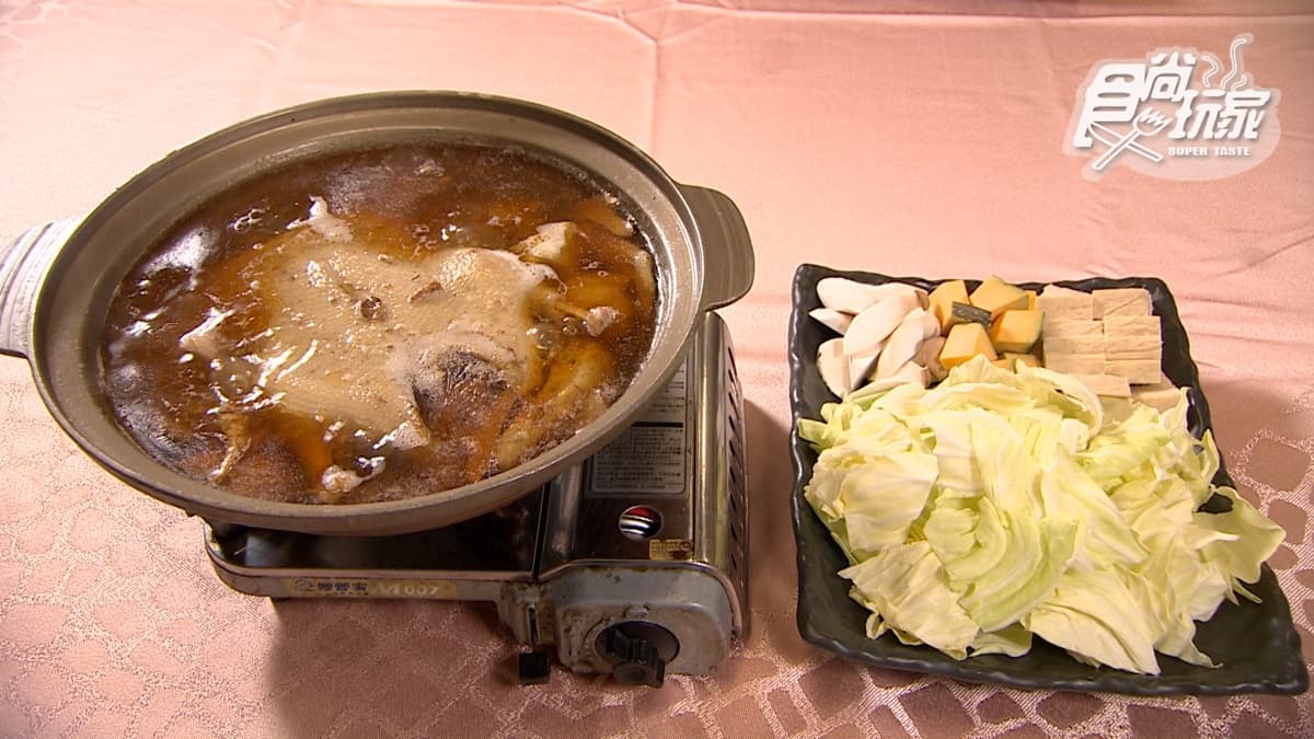 「燜鴨」的肉質超嫩，而且口感很綿。