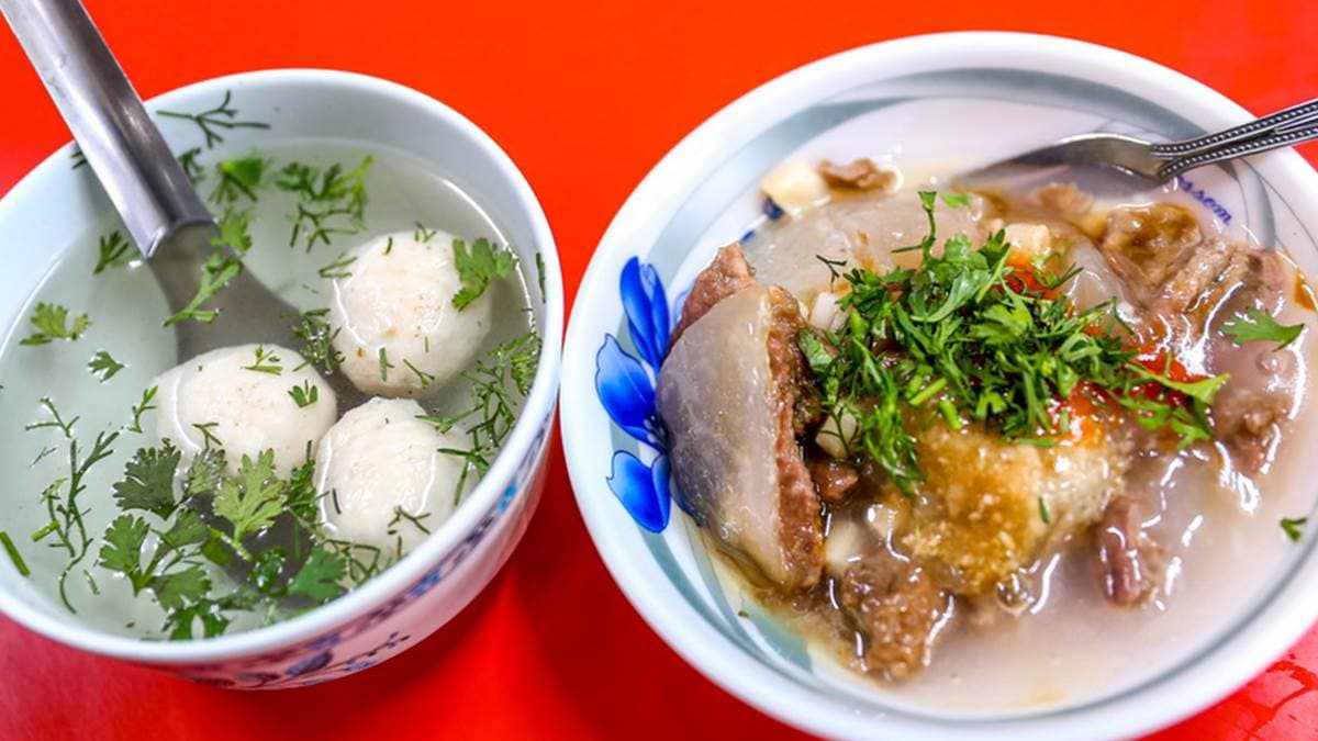 許多客人會一次點「肉圓」和「虱目魚丸湯」。（圖片來源：13‘s幸福食光-旅遊美食部落格）