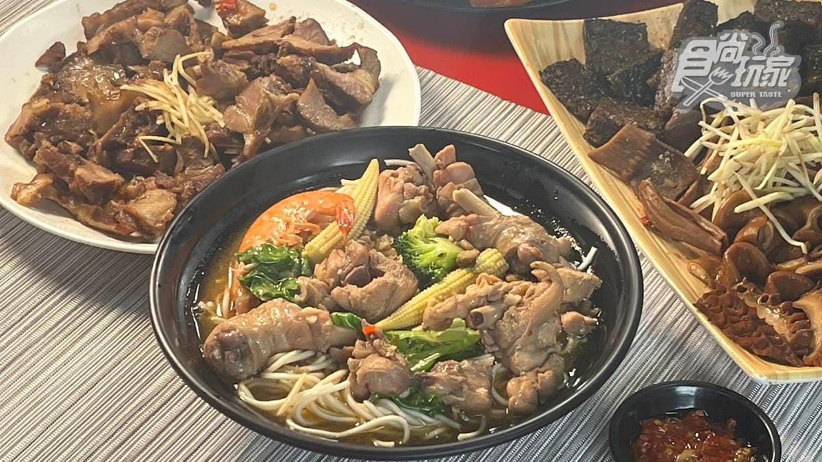 每天只賣20碗！搶吃超限量「海鮮大骨湯麵」，老饕必加靈魂辣醬更對味