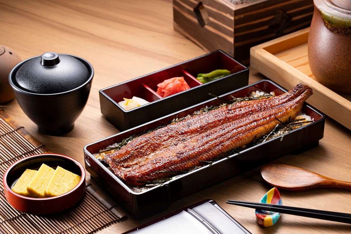 全台唯一「海景鰻魚飯」!打卡摩天輪海景,鰻魚可樂買一送一、炸物拼盤5折 全台唯一「海景鰻魚飯」!打卡摩天輪海景,鰻魚可樂買一送一、炸物拼盤5折