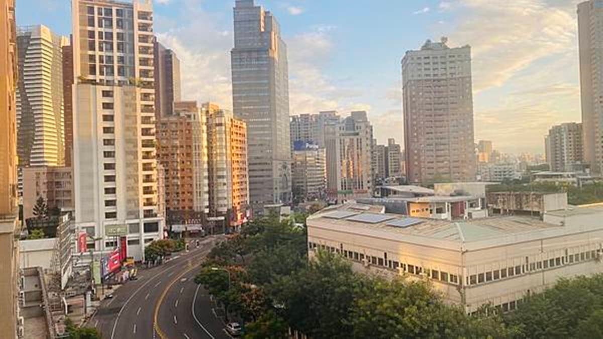 窗外就是台中城市美景。（圖片提供：大海愛上藍天旅遊日記分享）