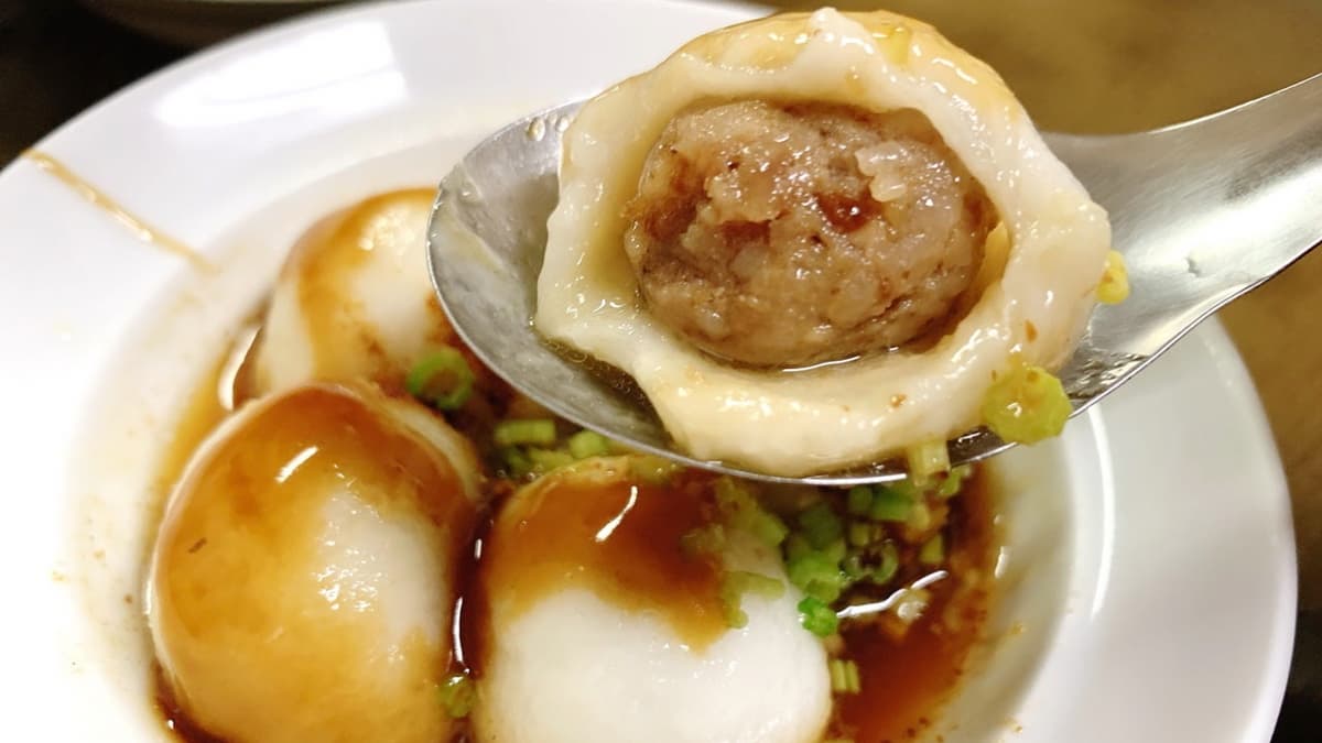 「肉圓仔（乾）」很大一顆，皮Ｑ肉多汁。（圖片來源：猴屁的異想世界）