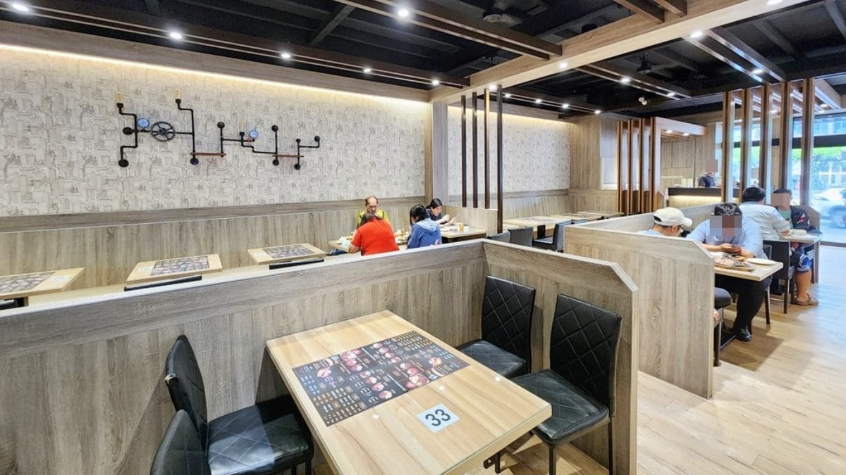 店家平日中午還有99元自助吧吃到飽的優惠活動，每天只限量100名。（圖片來源：米寶麻幸福滿載）